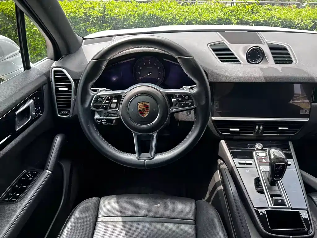 Porsche Cayenne — фото 9