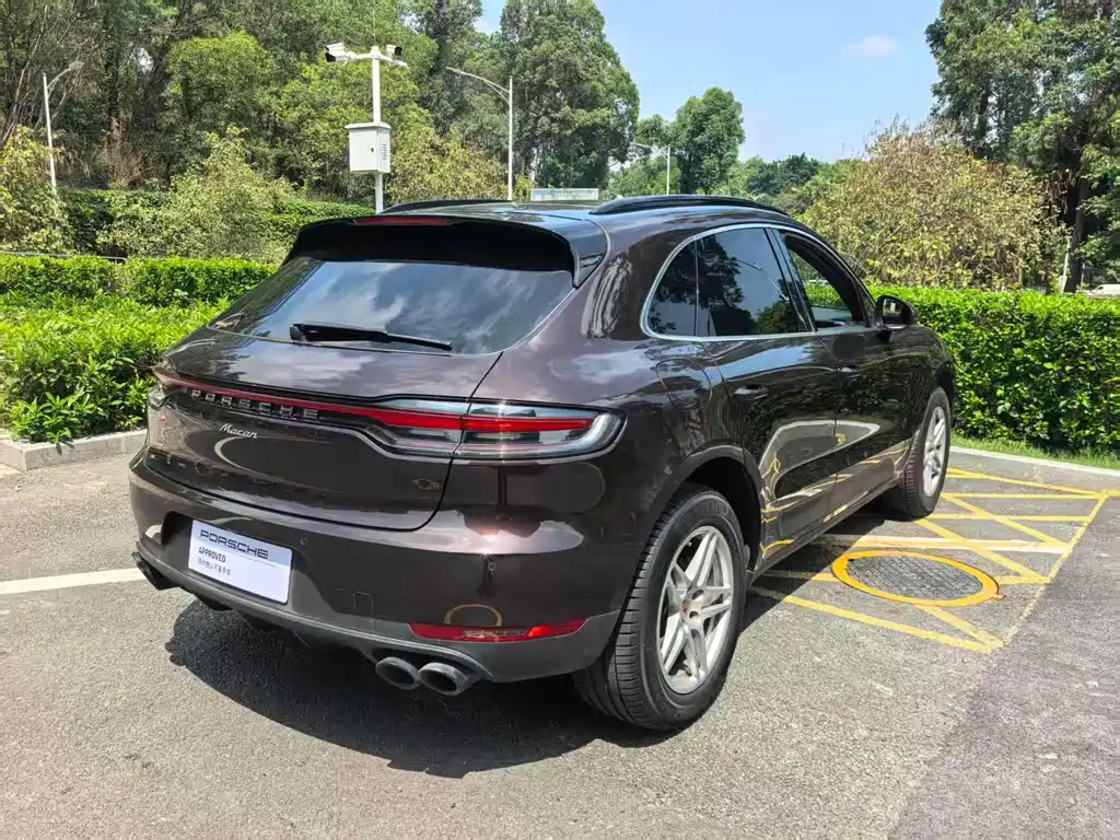 Porsche Macan — фото 10