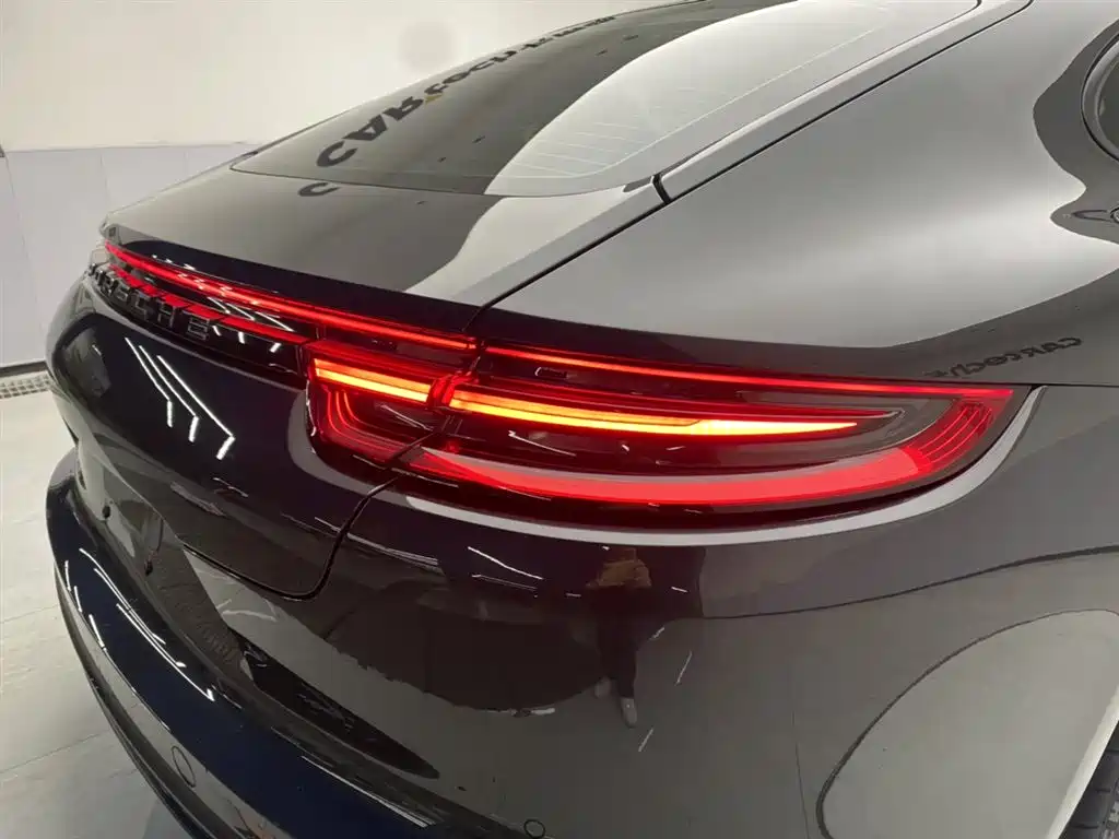 Porsche Panamera — фото 10