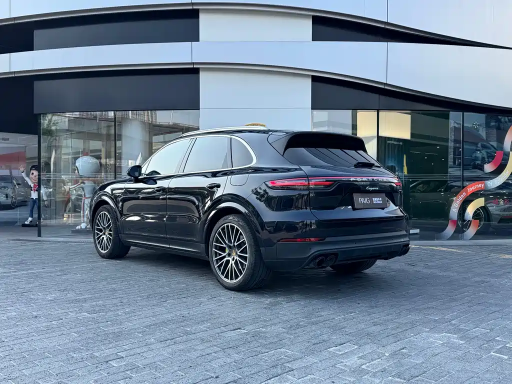 Porsche Cayenne Hybrid — фото 8