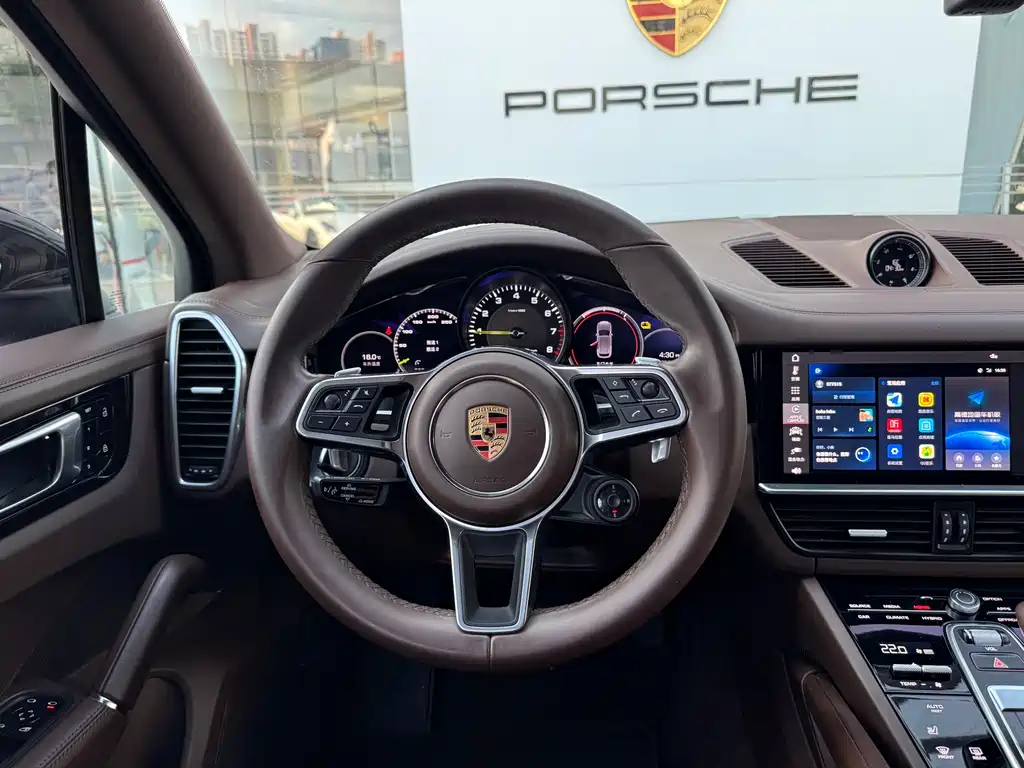 Porsche Cayenne Hybrid — фото 9