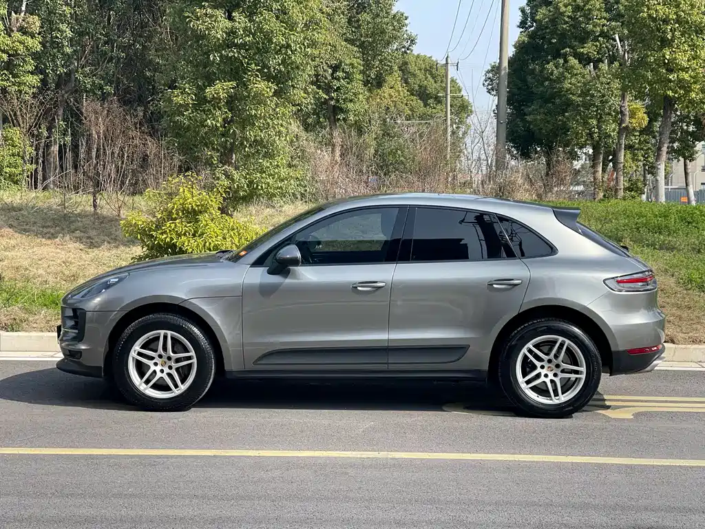 Porsche Macan — фото 5