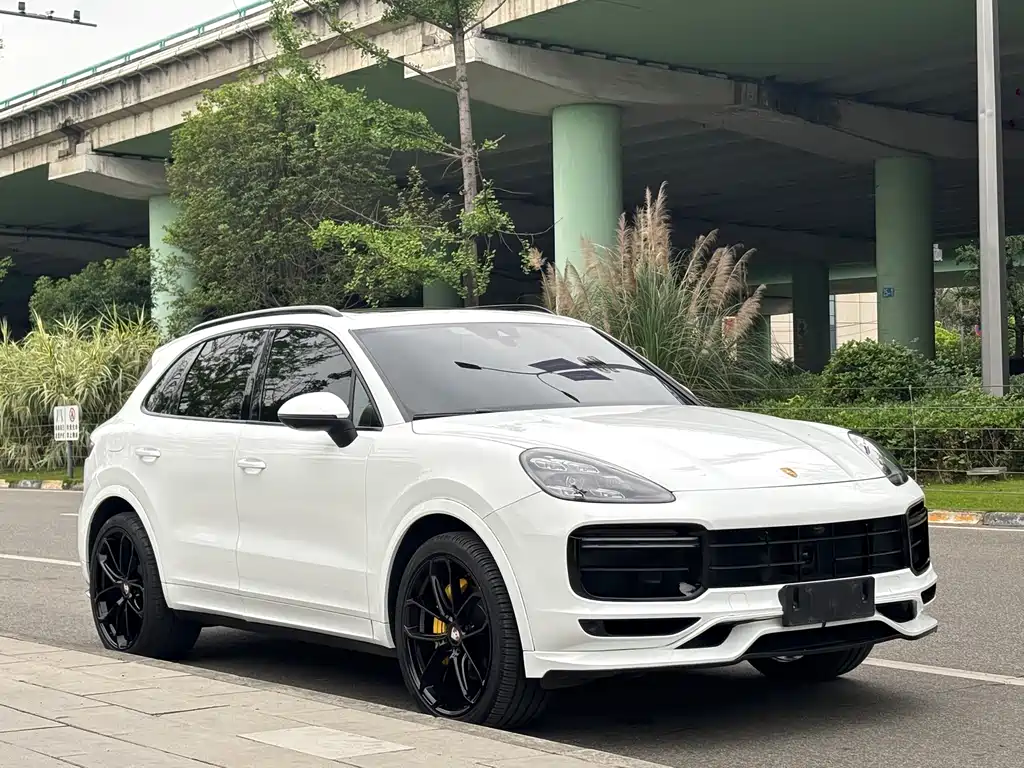 Porsche Cayenne — фото 3