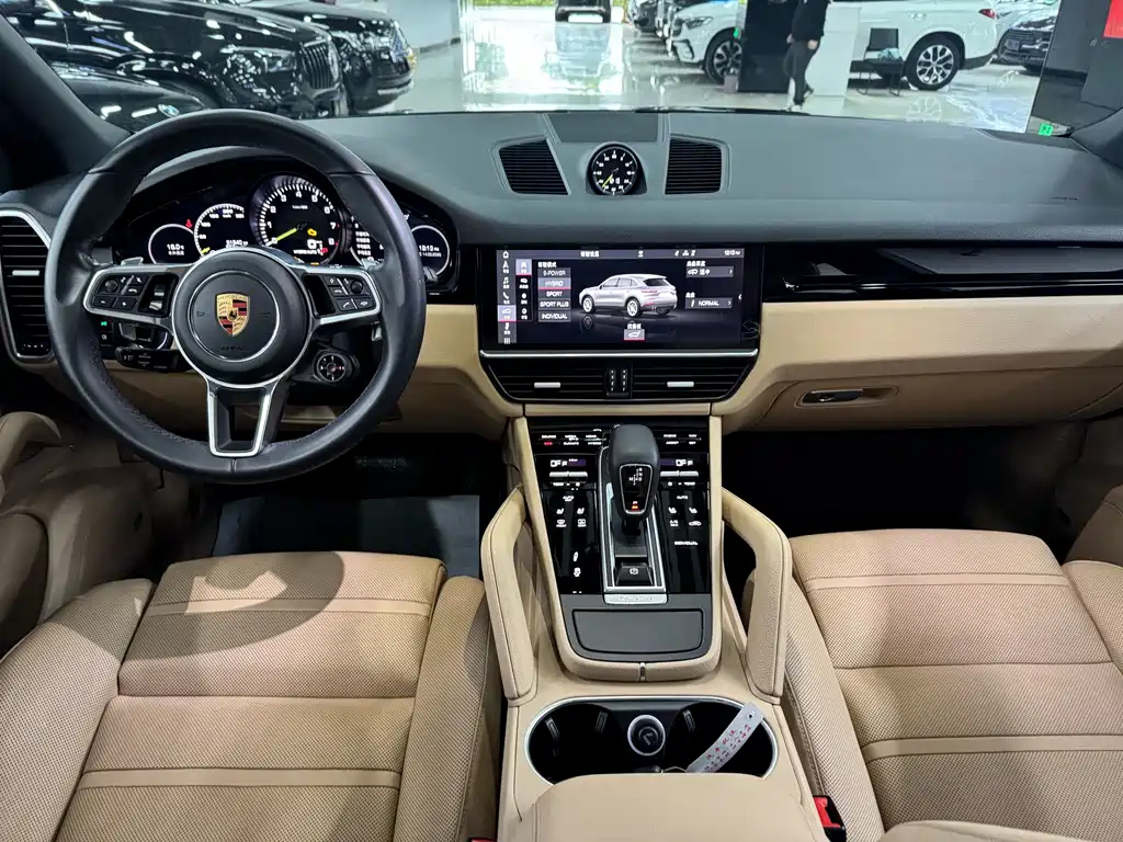 Porsche Cayenne Hybrid — фото 6