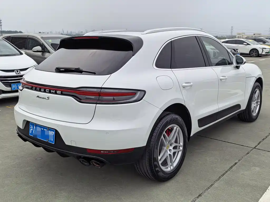 Porsche Macan — фото 22