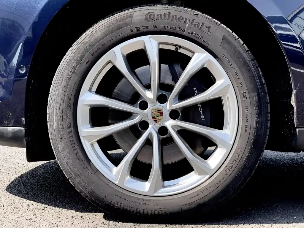 Porsche Macan — фото 7