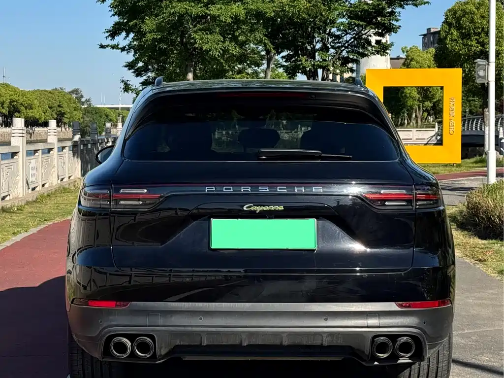 Porsche Cayenne Hybrid — фото 7