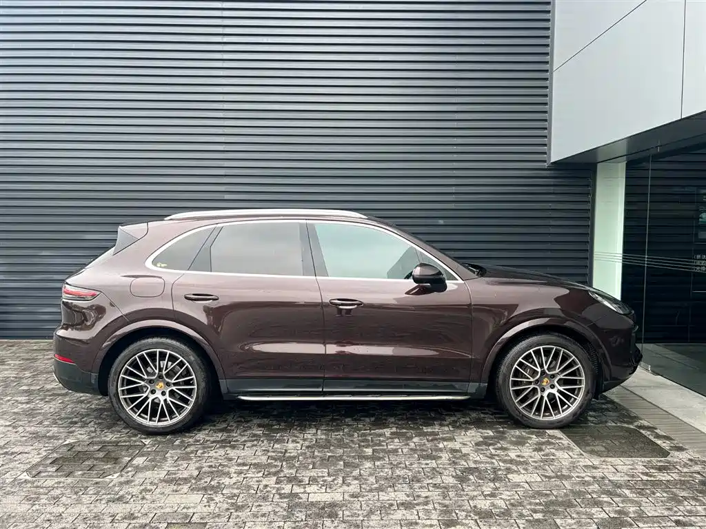 Porsche Cayenne — фото 3