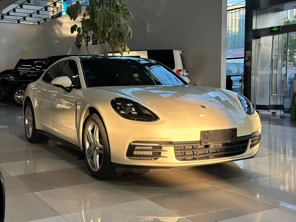 Porsche Panamera — фото 2