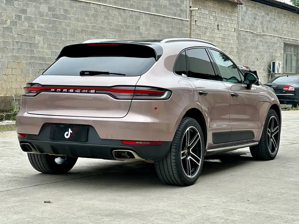 Porsche Macan — фото 7
