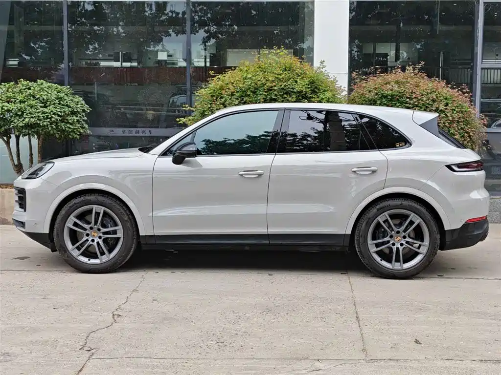 Porsche Cayenne — фото 2