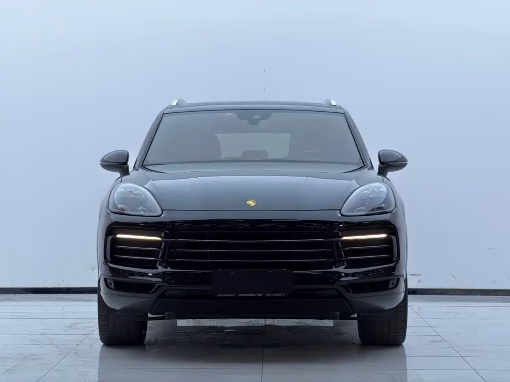 Porsche Cayenne — фото 2