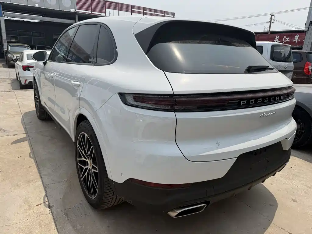 Porsche Cayenne — фото 4