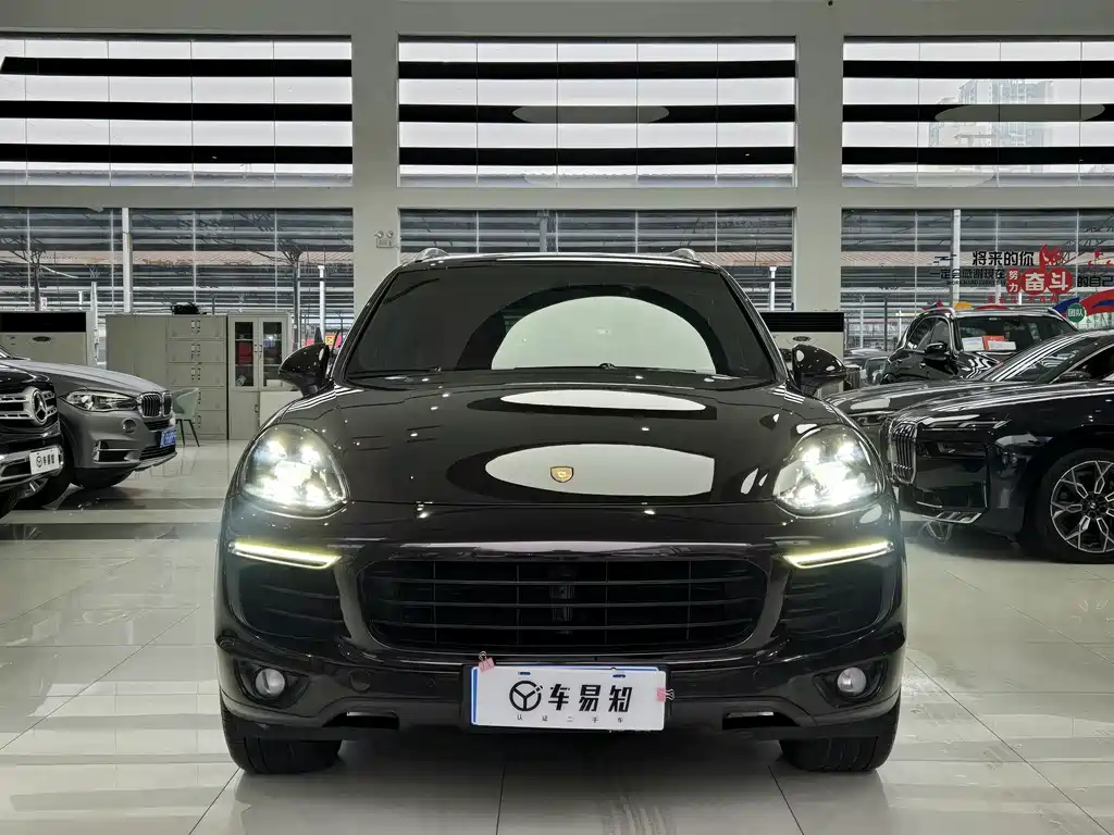 Porsche Cayenne Hybrid — фото 2