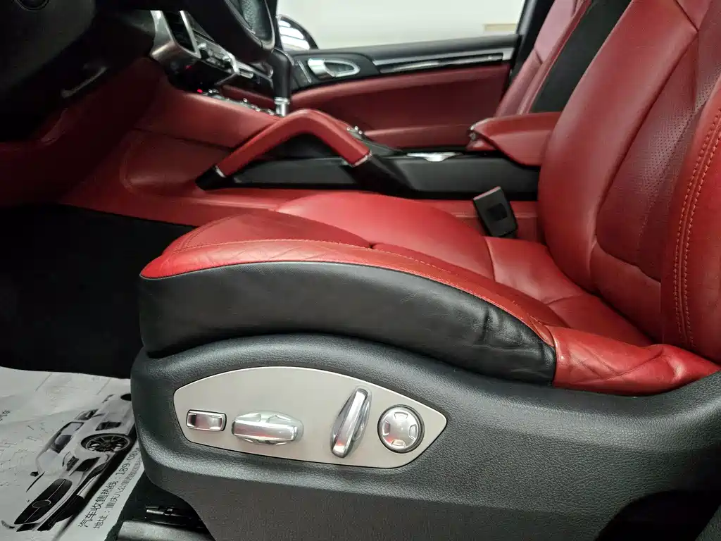 Porsche Cayenne Hybrid — фото 17