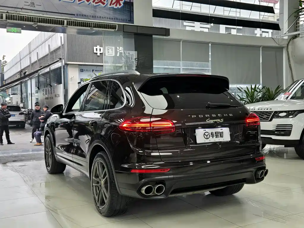 Porsche Cayenne Hybrid — фото 4