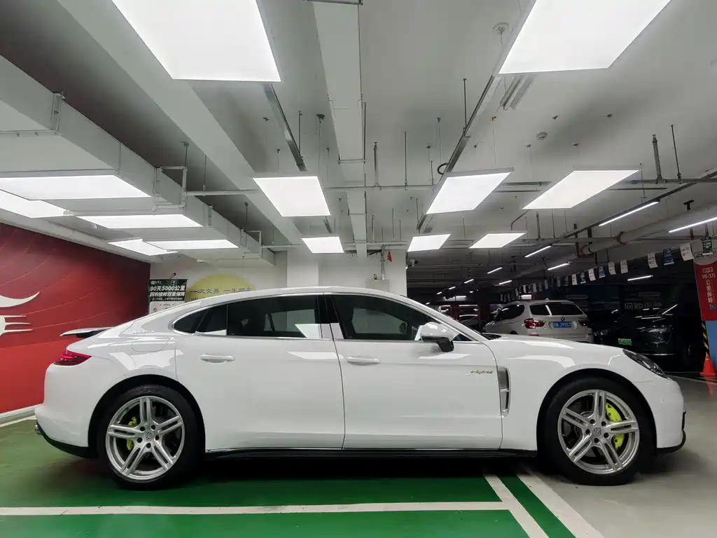 Porsche Panamera Hybrid — фото 4