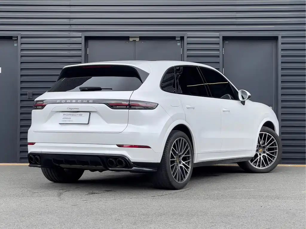 Porsche Cayenne — фото 2