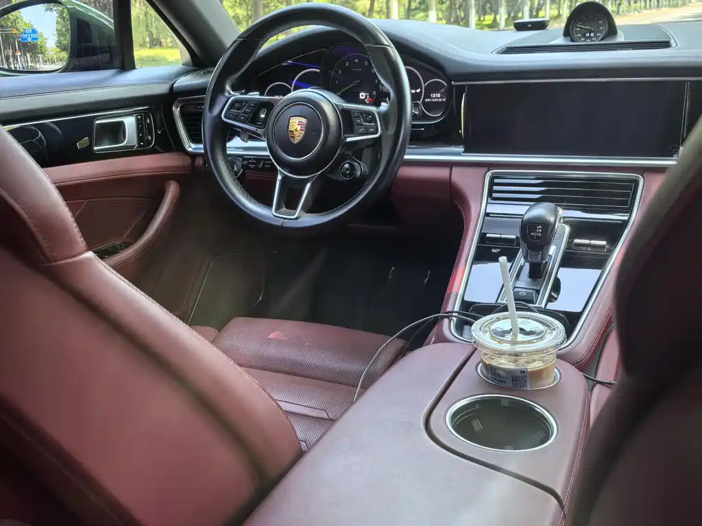 Porsche Panamera Hybrid — фото 8