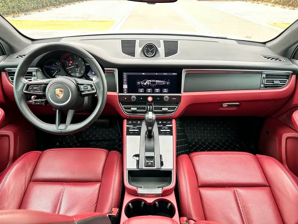 Porsche Macan — фото 10