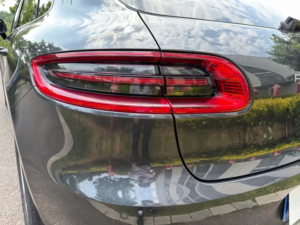 Porsche Macan — фото 29