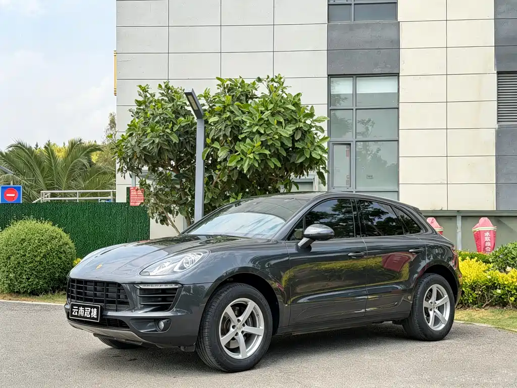 Porsche Macan — фото 1