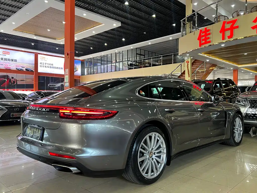 Porsche Panamera — фото 5