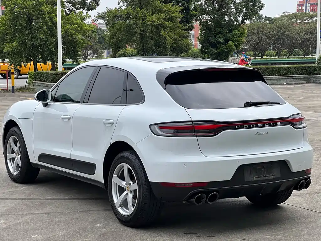 Porsche Macan — фото 6
