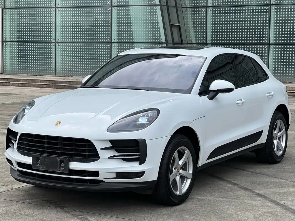 Porsche Macan — фото 1