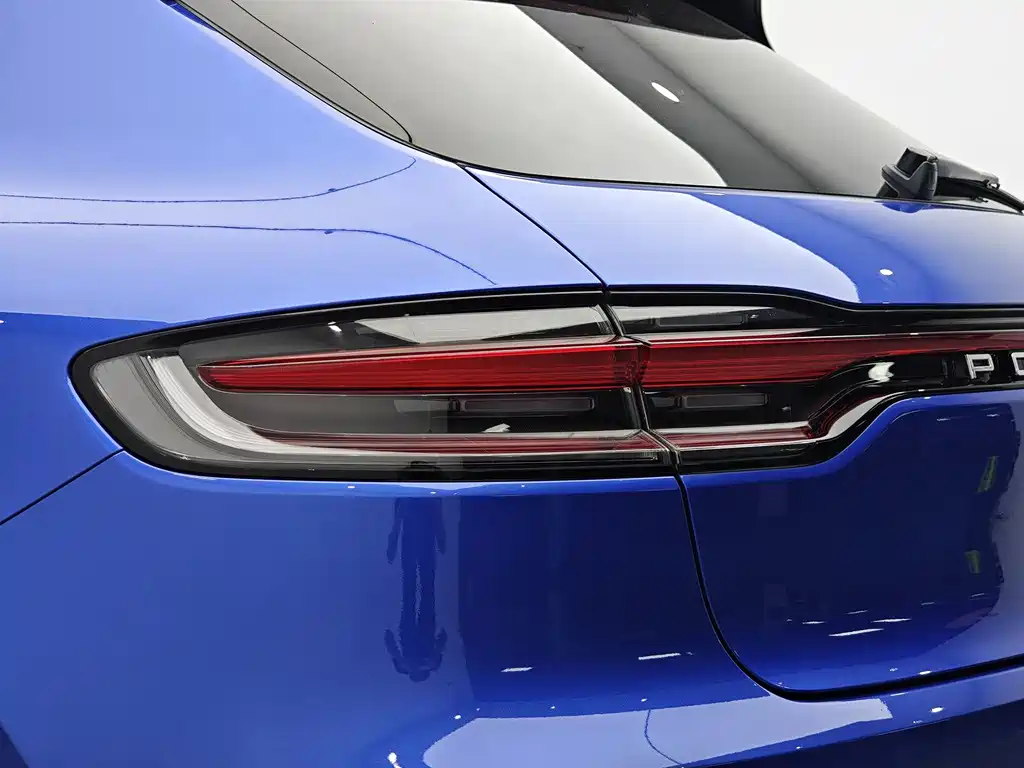 Porsche Macan — фото 15
