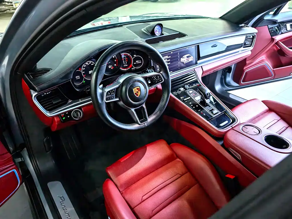 Porsche Panamera — фото 20