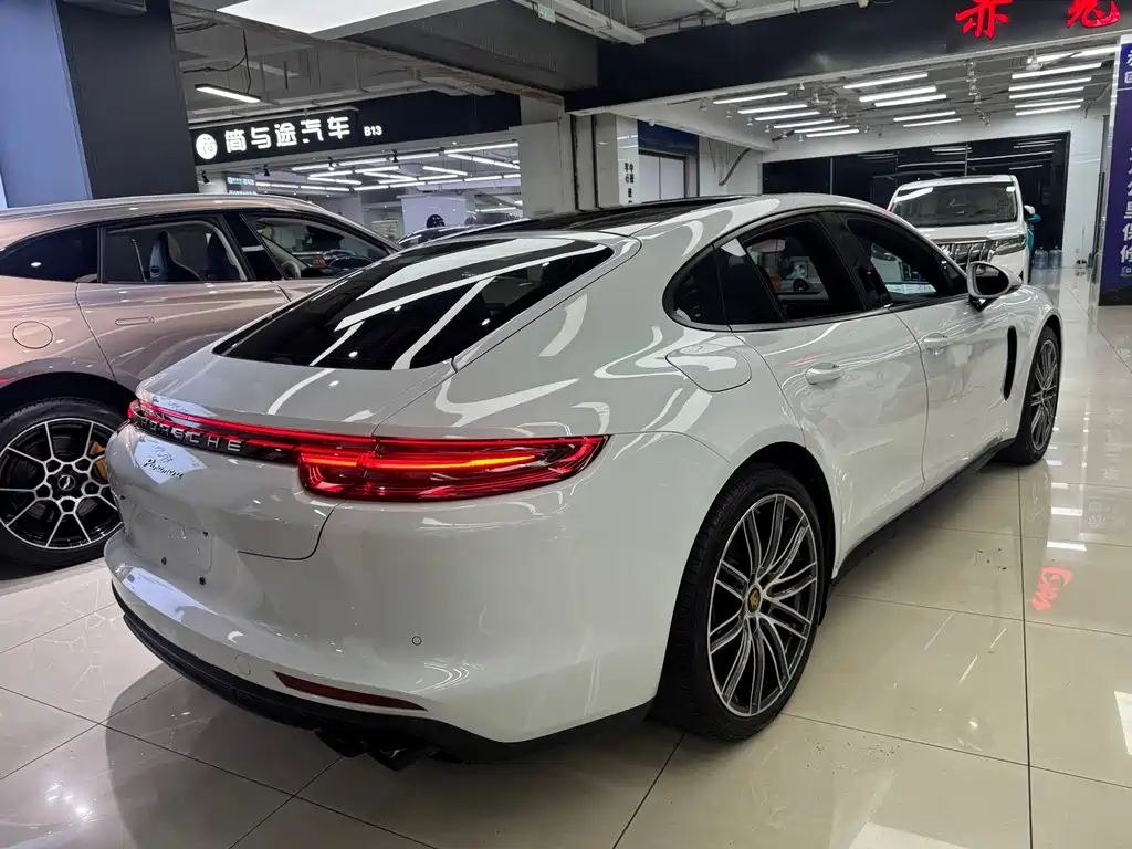 Porsche Panamera — фото 4