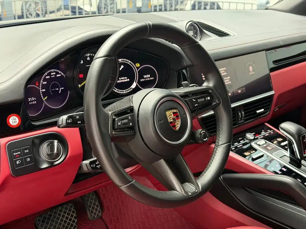 Porsche Cayenne Hybrid — фото 15