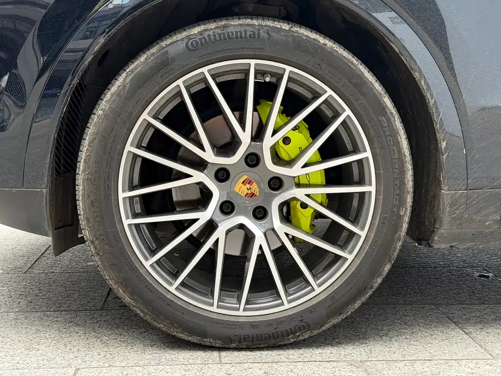 Porsche Cayenne Hybrid — фото 20