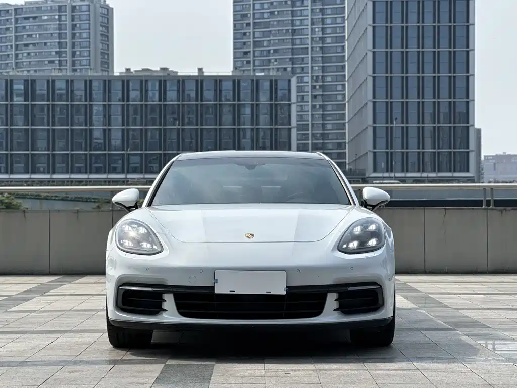 Porsche Panamera — фото 2