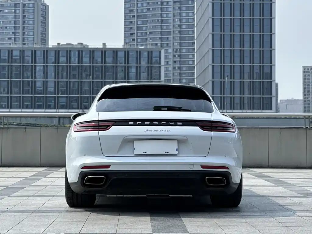 Porsche Panamera — фото 13