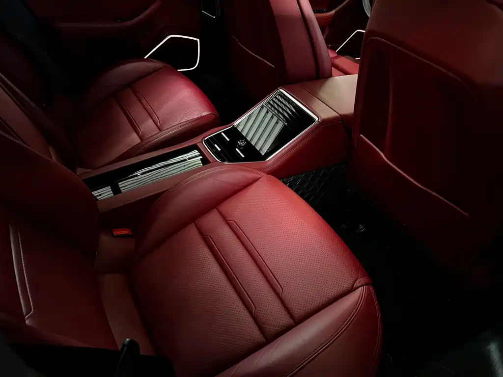 Porsche Panamera — фото 18