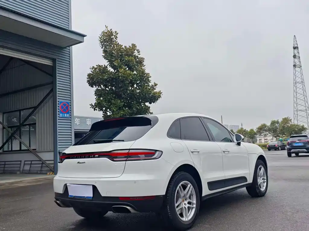 Porsche Macan — фото 6