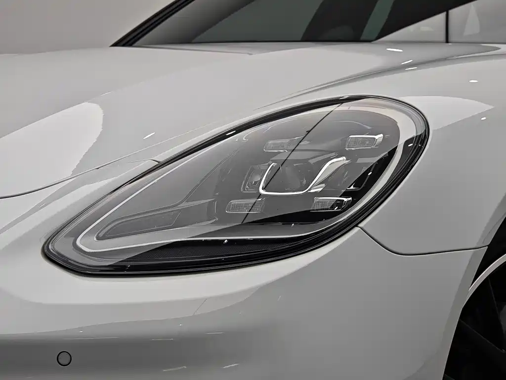 Porsche Panamera — фото 9