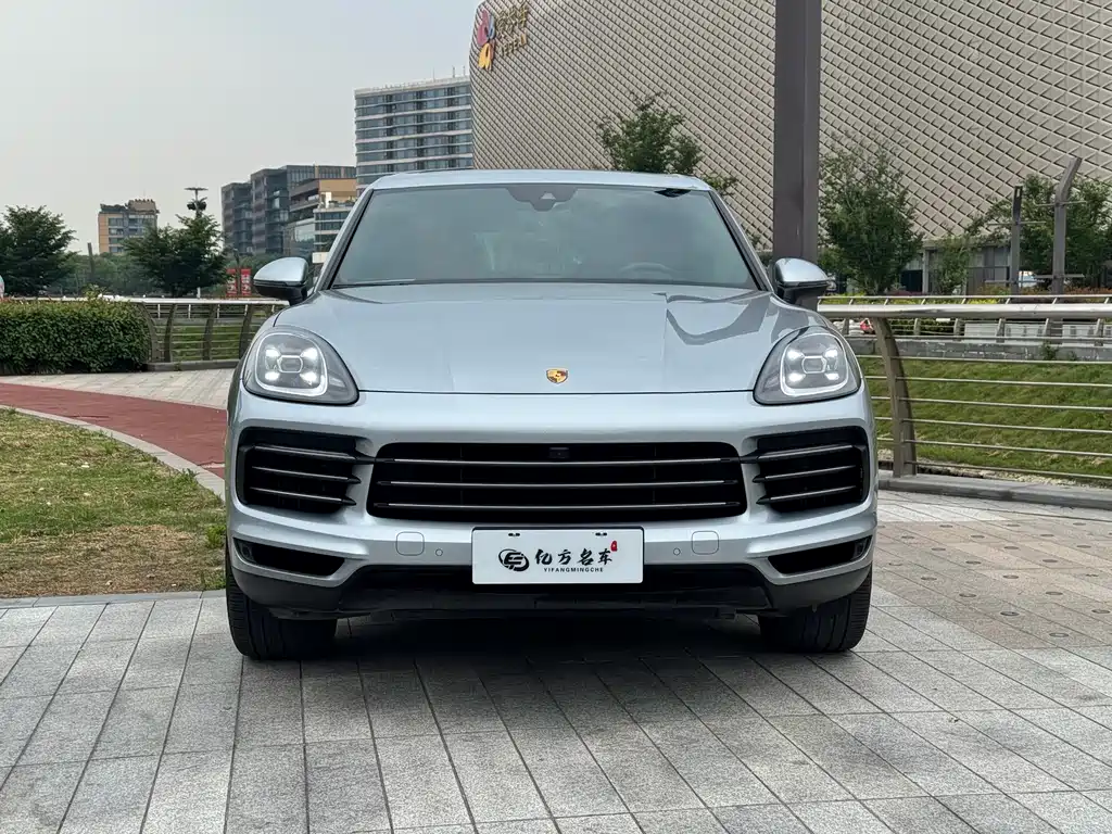 Porsche Cayenne — фото 2