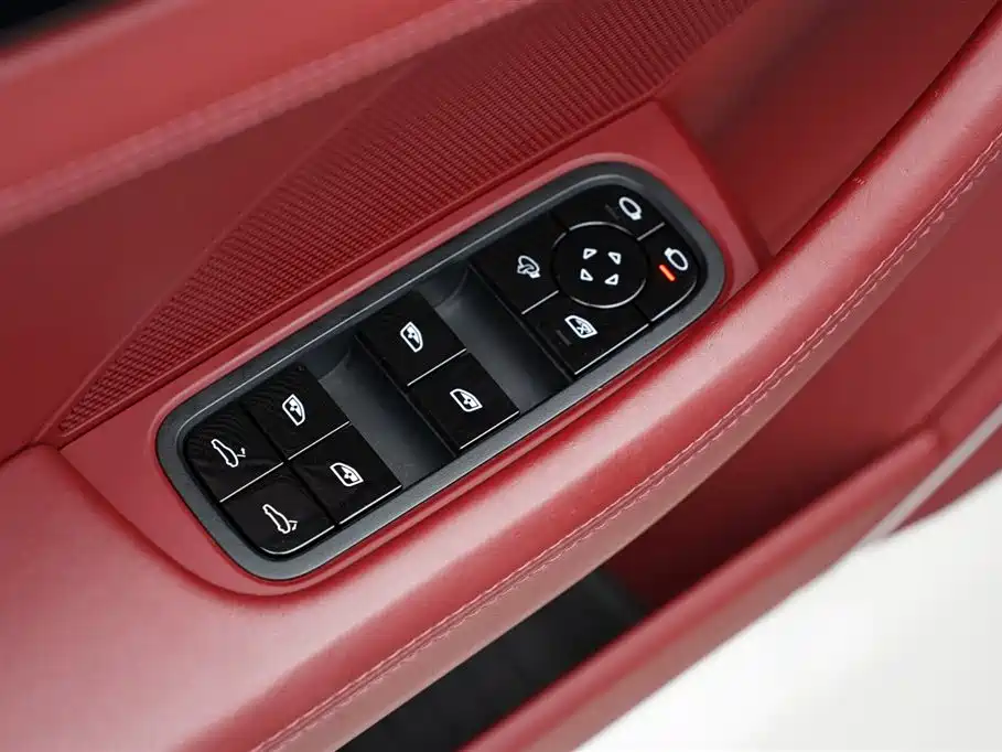 Porsche Panamera — фото 10