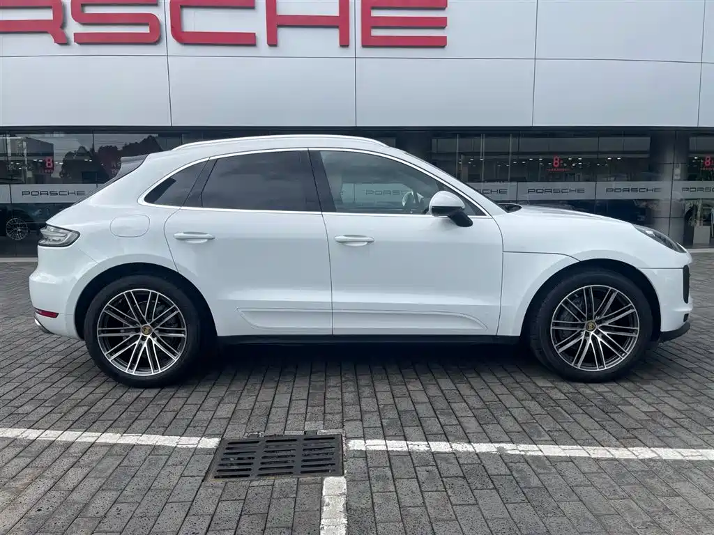 Porsche Macan — фото 4