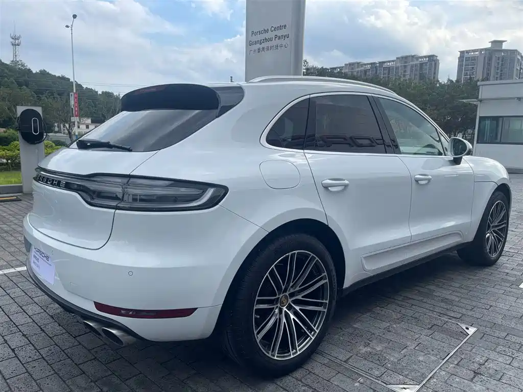 Porsche Macan — фото 6