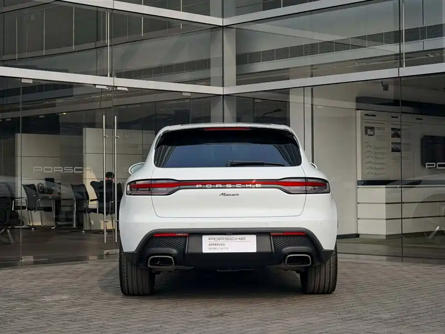 Porsche Macan — фото 6