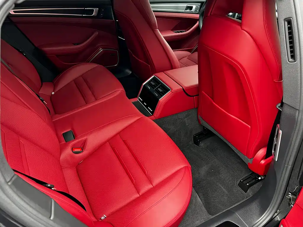 Porsche Panamera — фото 19