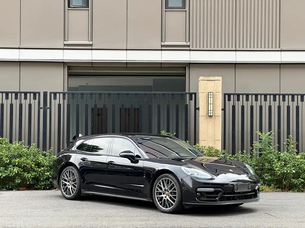 Porsche Panamera — фото 17