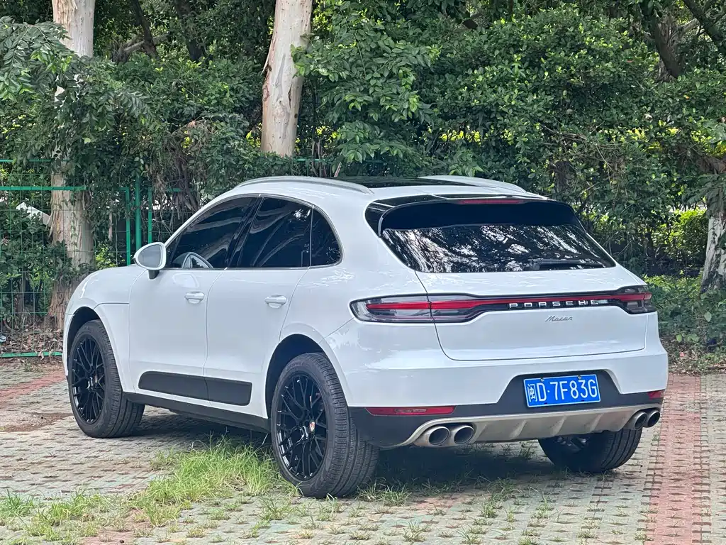 Porsche Macan — фото 8