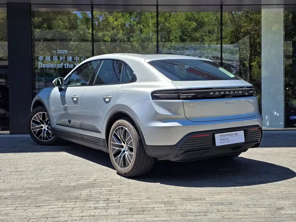 Porsche Macan EV — фото 3