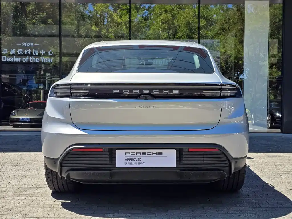 Porsche Macan EV — фото 4