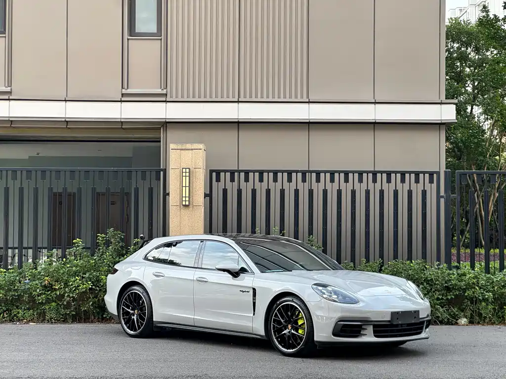 Porsche Panamera Hybrid — фото 3